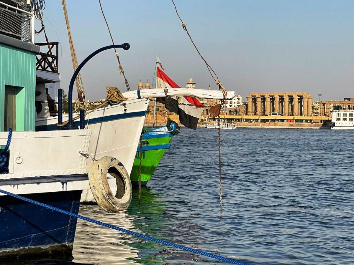 Floating Hotel- Happy Nile Boat Luxor Exterior photo