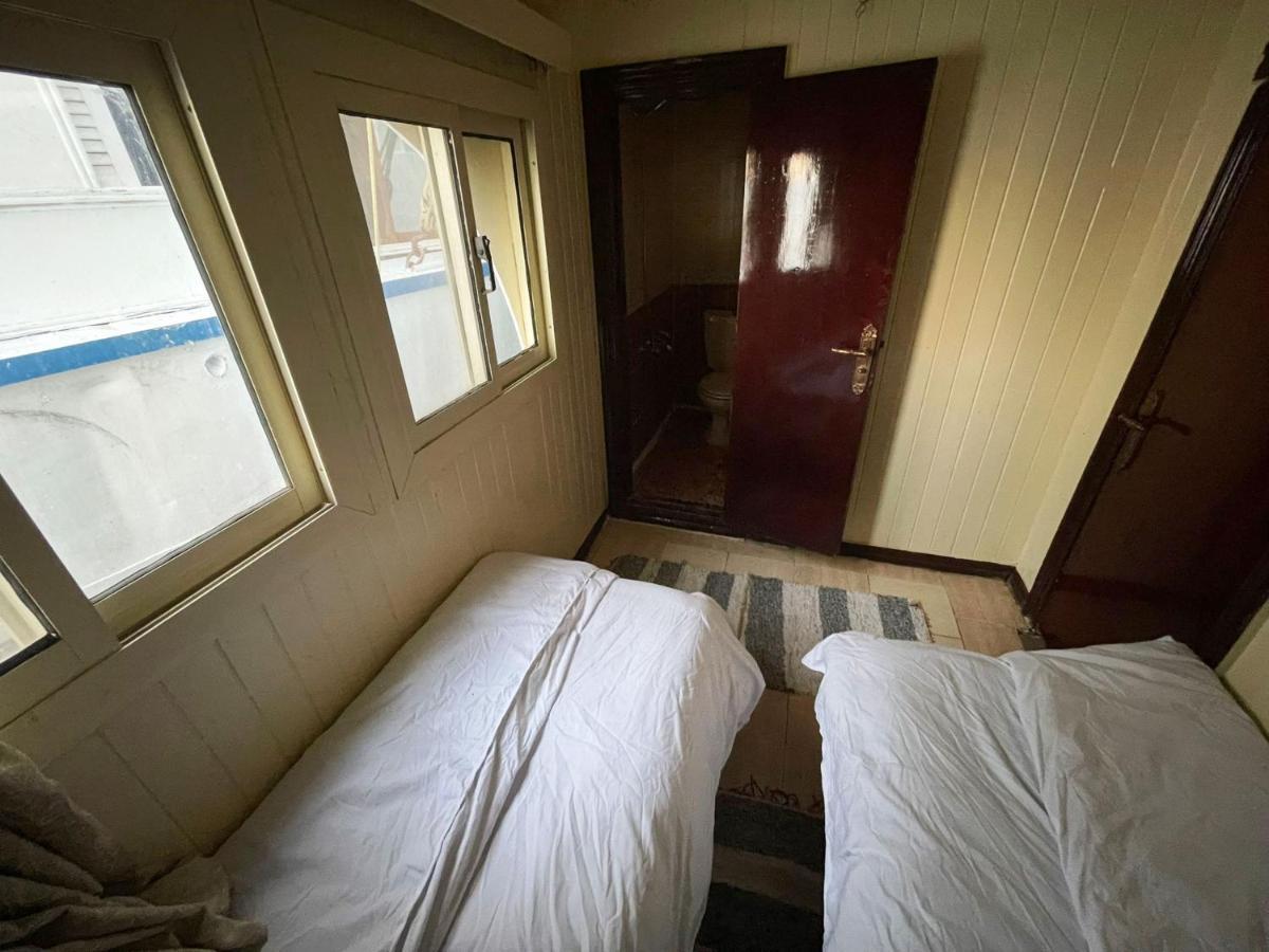 Floating Hotel- Happy Nile Boat Luxor Exterior photo